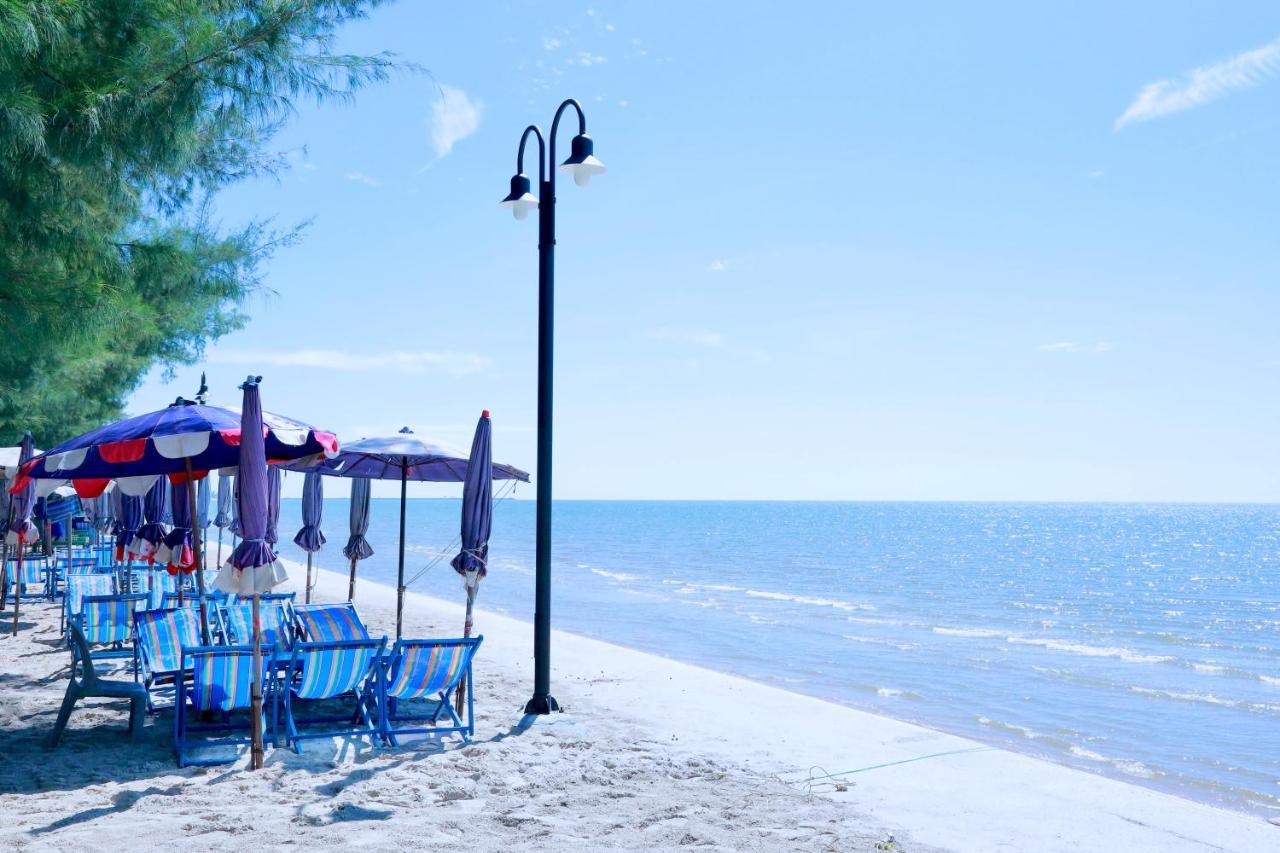 Golden Guesthouse By The Beach Cha Am تشا أم المظهر الخارجي الصورة