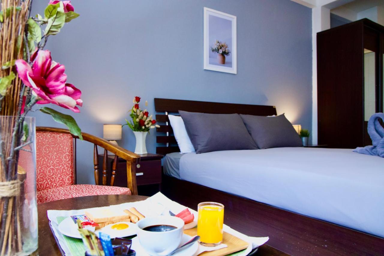 Golden Guesthouse By The Beach Cha Am تشا أم المظهر الخارجي الصورة