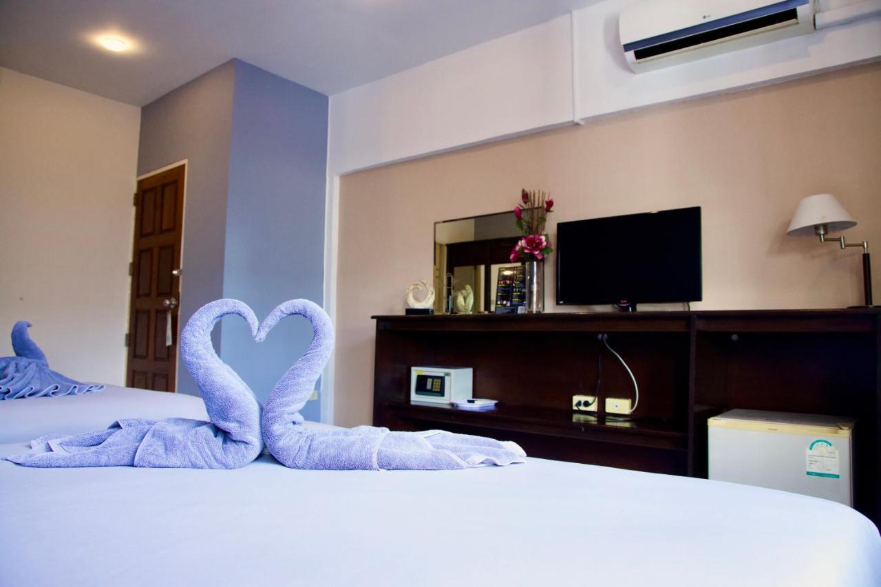 Golden Guesthouse By The Beach Cha Am تشا أم المظهر الخارجي الصورة