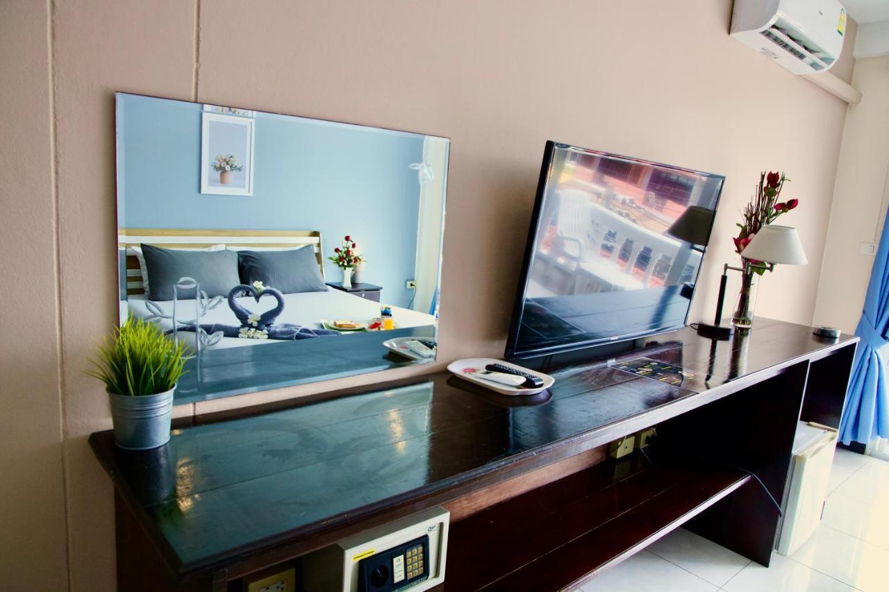 Golden Guesthouse By The Beach Cha Am تشا أم المظهر الخارجي الصورة