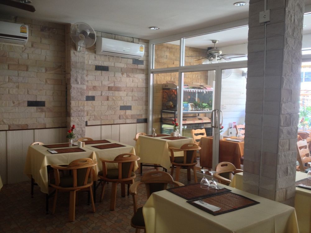 Golden Guesthouse By The Beach Cha Am تشا أم المظهر الخارجي الصورة